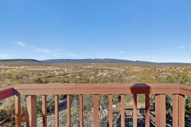 11 Skyview Drive, Sandia Park, NM 87047