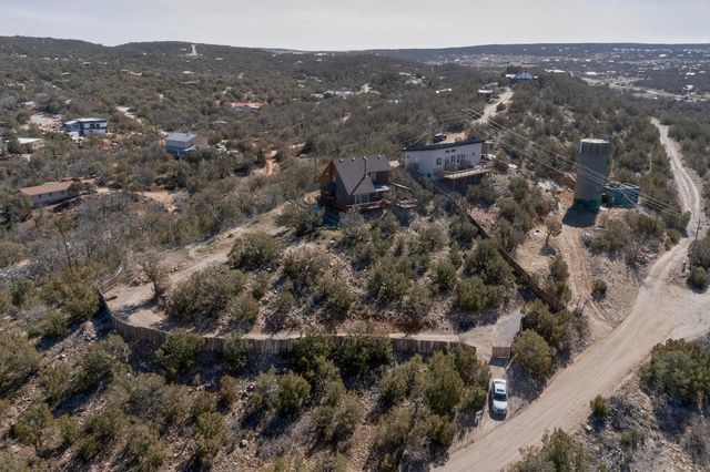 11 Skyview Drive, Sandia Park, NM 87047