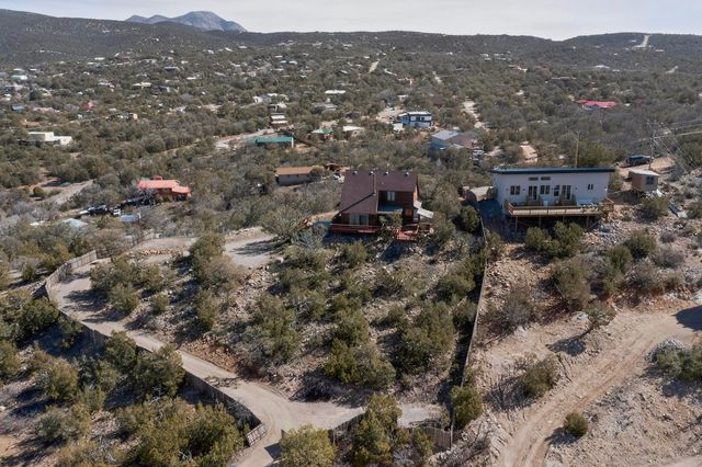 11 Skyview Drive, Sandia Park, NM 87047