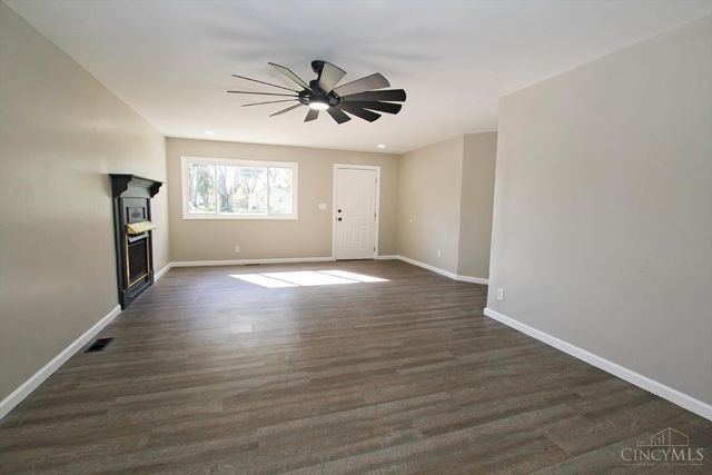 880 Wilshire Drive, Carlisle, OH 45005