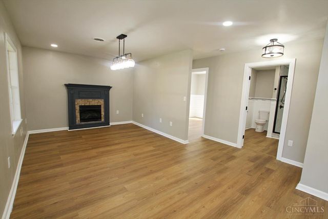 880 Wilshire Drive, Carlisle, OH 45005