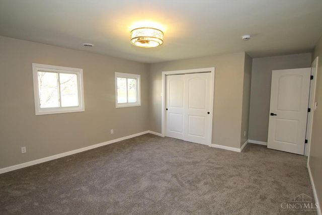 880 Wilshire Drive, Carlisle, OH 45005