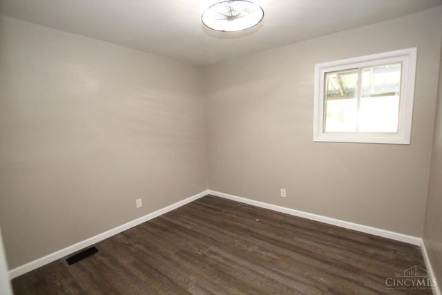 880 Wilshire Drive, Carlisle, OH 45005