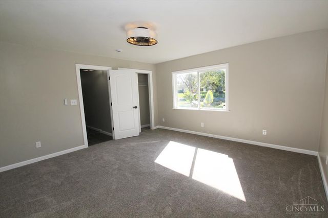 880 Wilshire Drive, Carlisle, OH 45005