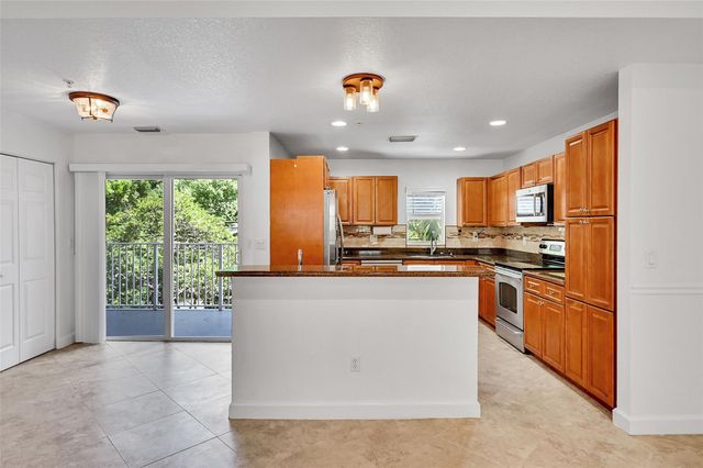 453 NE 1st Street, Pompano Beach, FL 33060