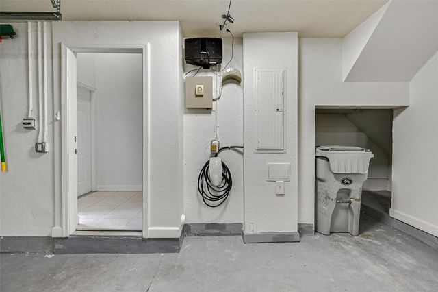 453 NE 1st Street, Pompano Beach, FL 33060