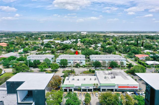 453 NE 1st Street, Pompano Beach, FL 33060