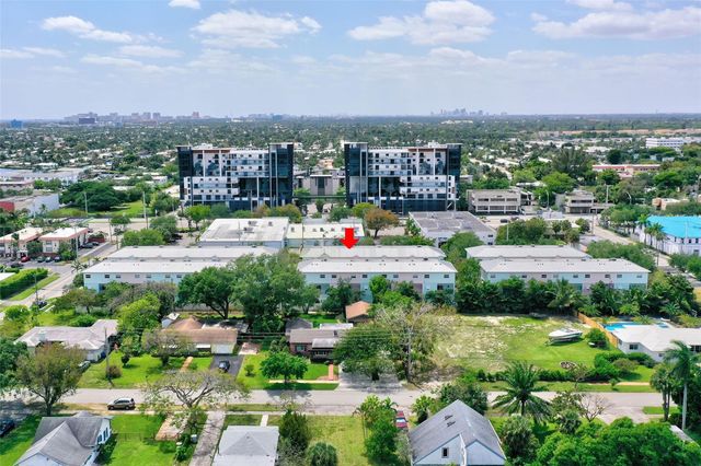 453 NE 1st Street, Pompano Beach, FL 33060