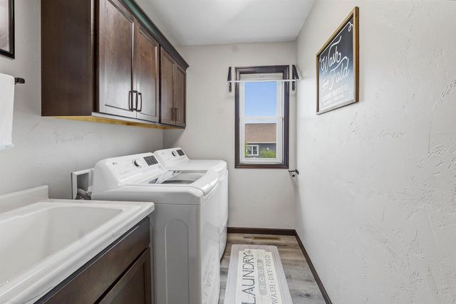 100 MARK COURT, Eden, WI 53019