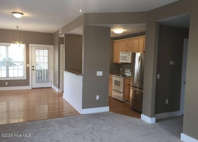 2306 Wrightsville Avenue Apt 101, Wilmington, NC 28403