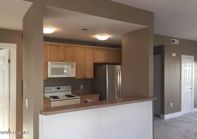 2306 Wrightsville Avenue Apt 101, Wilmington, NC 28403