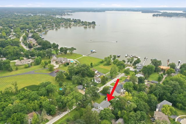 25194 W Buena Avenue, Lake Villa, IL 60046