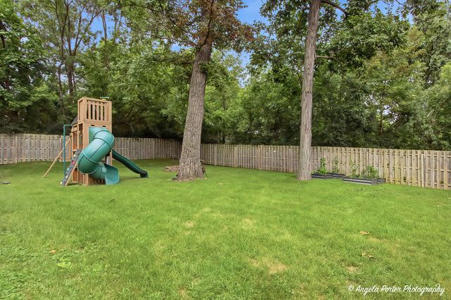 25194 W Buena Avenue, Lake Villa, IL 60046