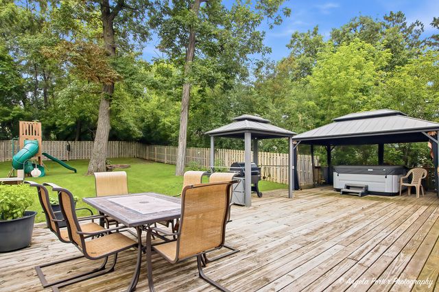 25194 W Buena Avenue, Lake Villa, IL 60046