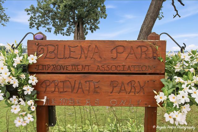 25194 W Buena Avenue, Lake Villa, IL 60046