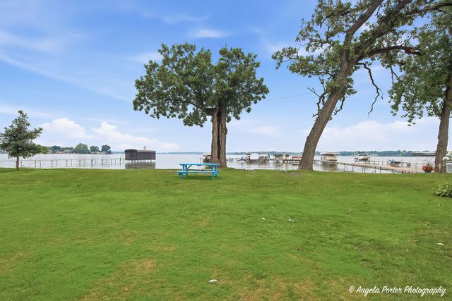 25194 W Buena Avenue, Lake Villa, IL 60046