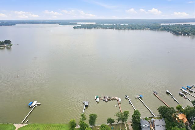 25194 W Buena Avenue, Lake Villa, IL 60046