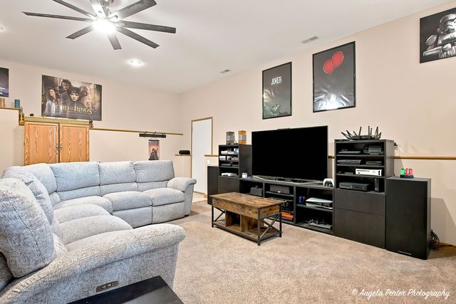 25194 W Buena Avenue, Lake Villa, IL 60046