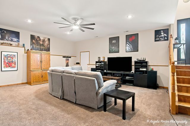 25194 W Buena Avenue, Lake Villa, IL 60046