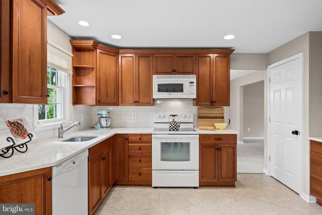 149 DORADO DR, Delran, NJ 08075