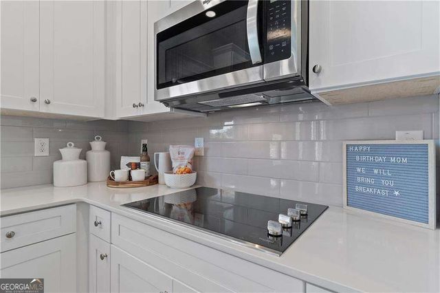 201 Ruthe Cove, Locust Grove, GA 30248