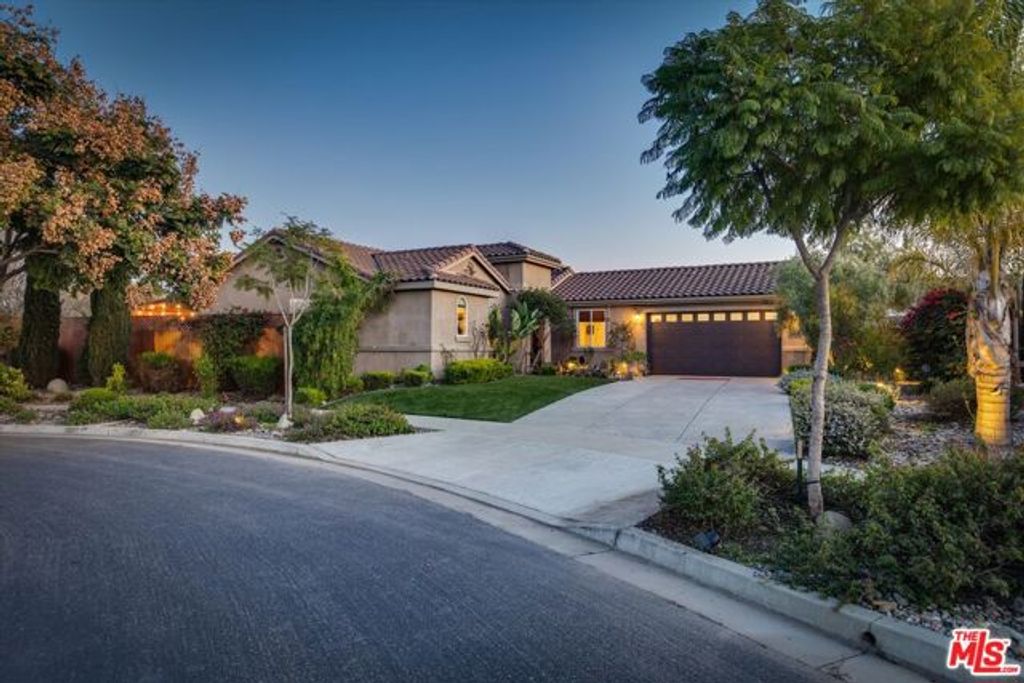 1888 Camden Lane, Santa Maria, CA 93454