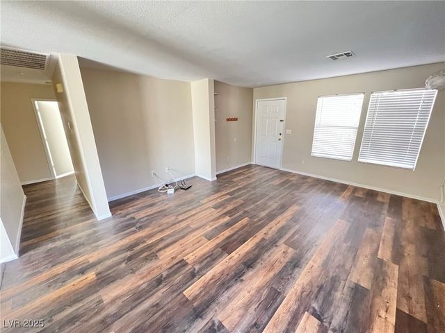 681 Salt Flats Circle, Henderson, NV 89011