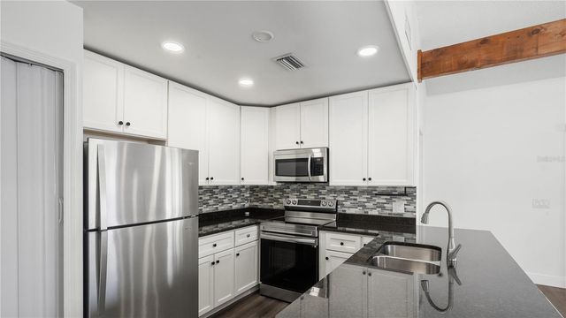 4999 DOVER CIRCLE, Orlando, FL 32807