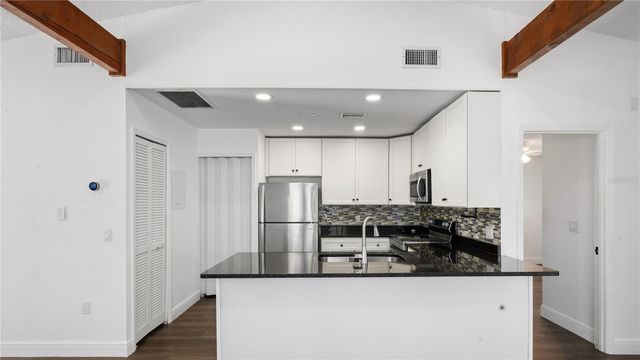 4999 DOVER CIRCLE, Orlando, FL 32807