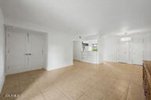 9275 E MISSION Lane 116, Scottsdale, AZ 85258
