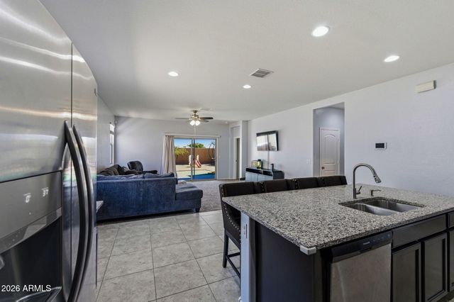 1237 E PAUL Drive, Casa Grande, AZ 85122