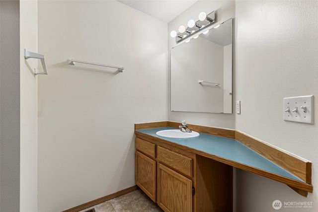 7206 93rd Avenue Ct, Lakewood, WA 98498