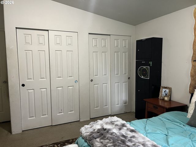 210 Nw GRINSTEAD St, Siletz, OR 97380