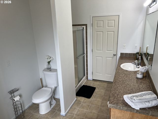 210 Nw GRINSTEAD St, Siletz, OR 97380