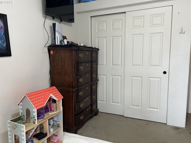 210 Nw GRINSTEAD St, Siletz, OR 97380