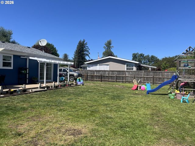 210 Nw GRINSTEAD St, Siletz, OR 97380