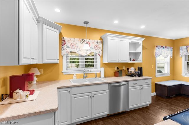 102 Hilltop Boulevard, Canfield, OH 44406