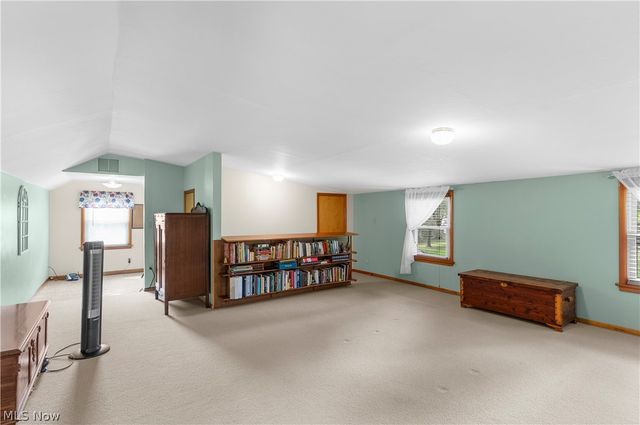 102 Hilltop Boulevard, Canfield, OH 44406