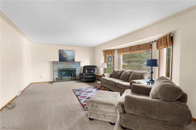 102 Hilltop Boulevard, Canfield, OH 44406