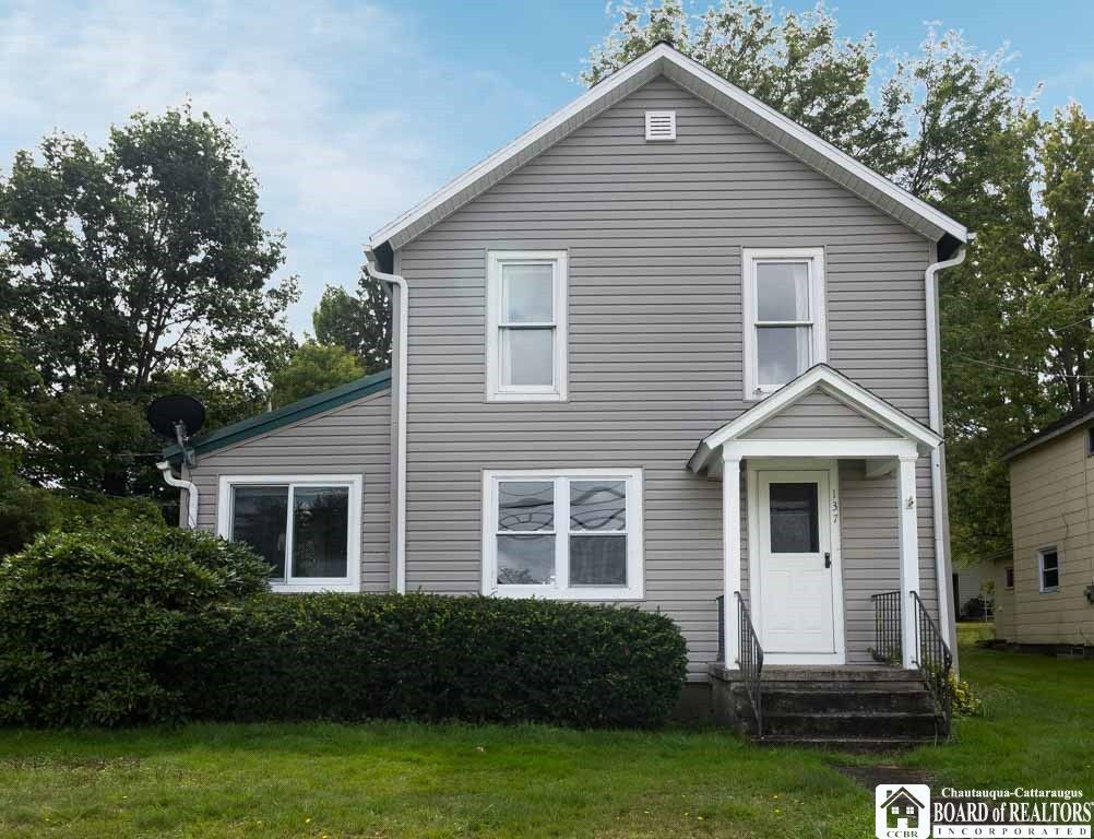 137 West Summit Street, Busti, NY 14750