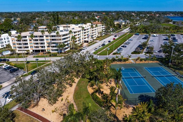 1200 N SHORE DRIVE NE 316, St Petersburg, FL 33701