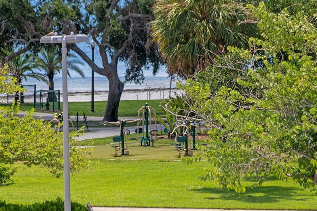 1200 N SHORE DRIVE NE 316, St Petersburg, FL 33701
