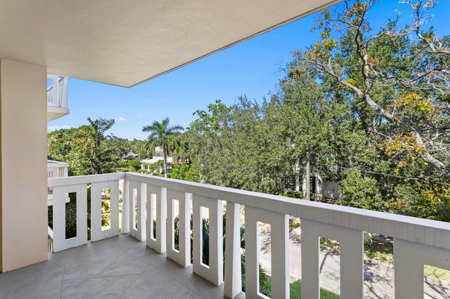 1200 N SHORE DRIVE NE 316, St Petersburg, FL 33701