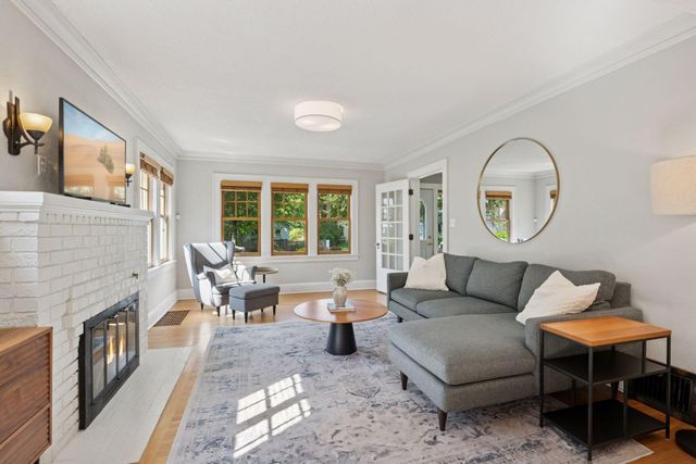 5025 Russell Avenue S, Minneapolis, MN 55410