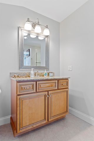 126 Ocean Boulevard, Seabrook, NH 03874