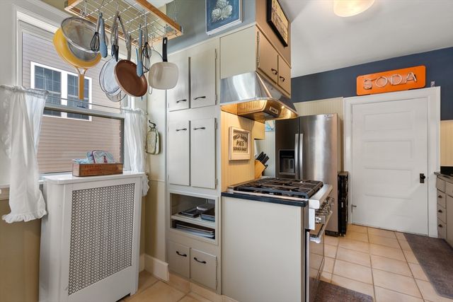 25 Kenwood Ave, Worcester, MA 01605