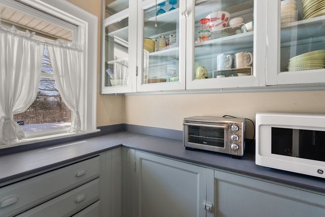 25 Kenwood Ave, Worcester, MA 01605