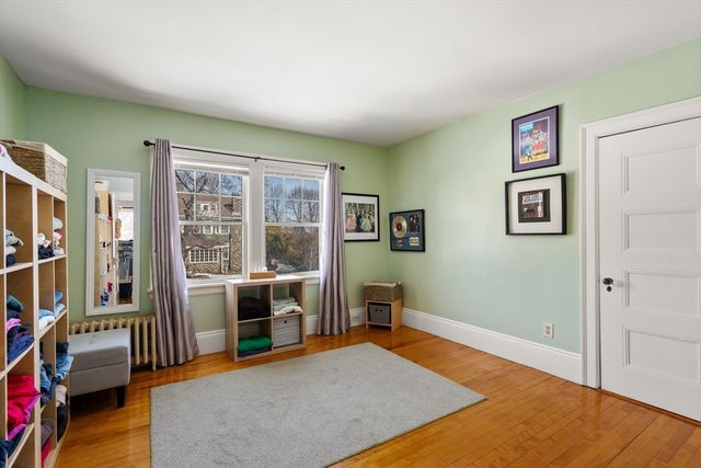 25 Kenwood Ave, Worcester, MA 01605