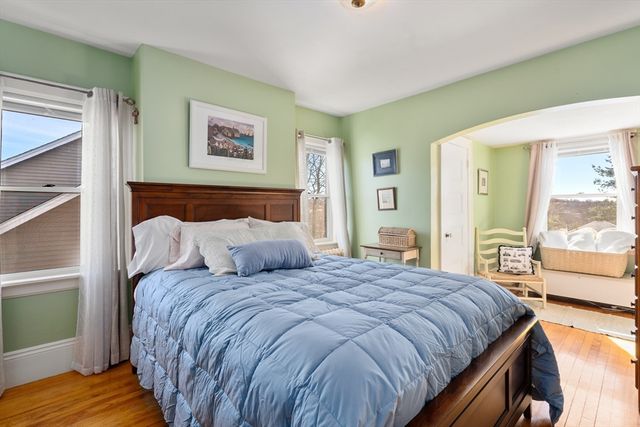 25 Kenwood Ave, Worcester, MA 01605