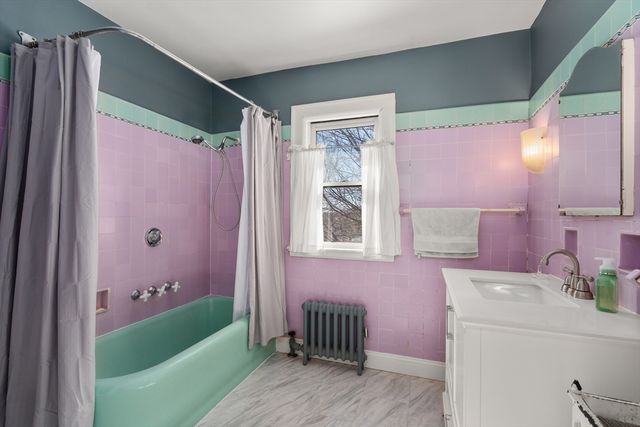 25 Kenwood Ave, Worcester, MA 01605